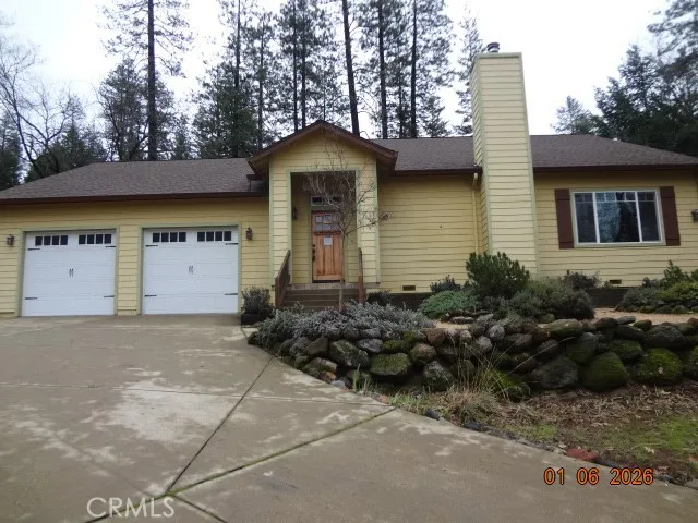 14274 Regina Way Cobb, CA 95426