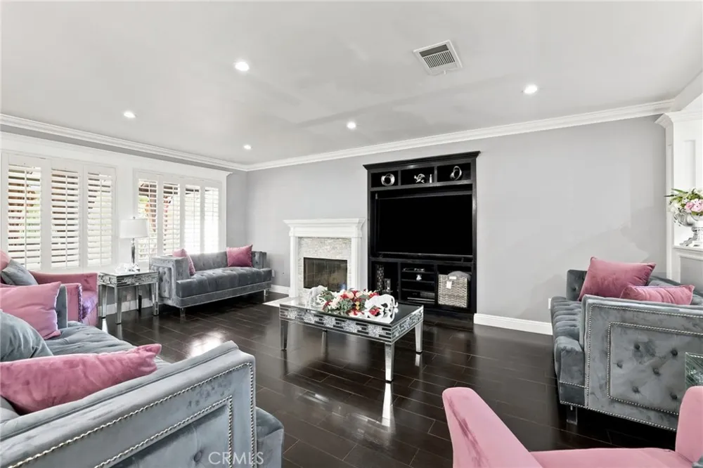 32636 Sierra Oak Castaic, CA 91384