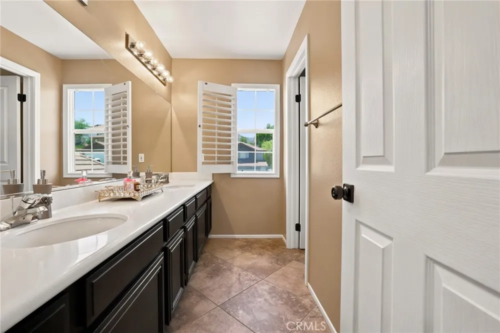 32636 Sierra Oak Castaic, CA 91384
