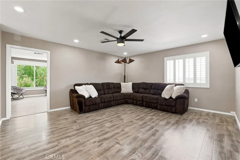 32636 Sierra Oak Castaic, CA 91384