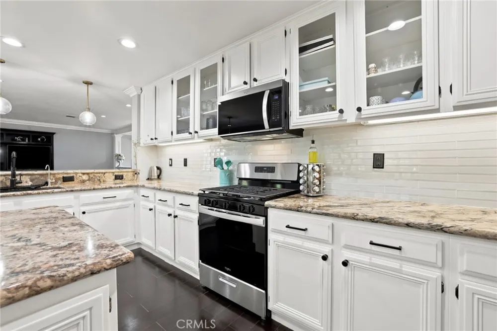 32636 Sierra Oak Castaic, CA 91384