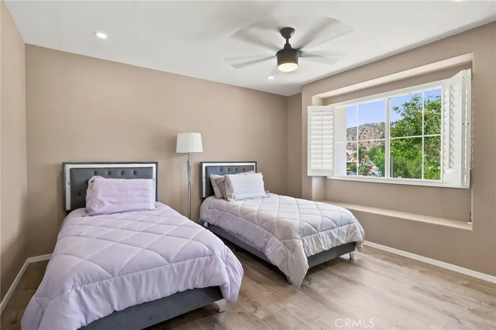 32636 Sierra Oak Castaic, CA 91384