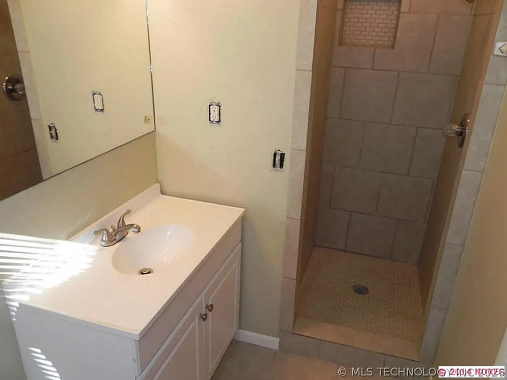 7827 Marilyn Lane Tulsa, OK 74131