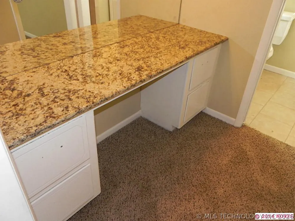 7827 Marilyn Lane Tulsa, OK 74131