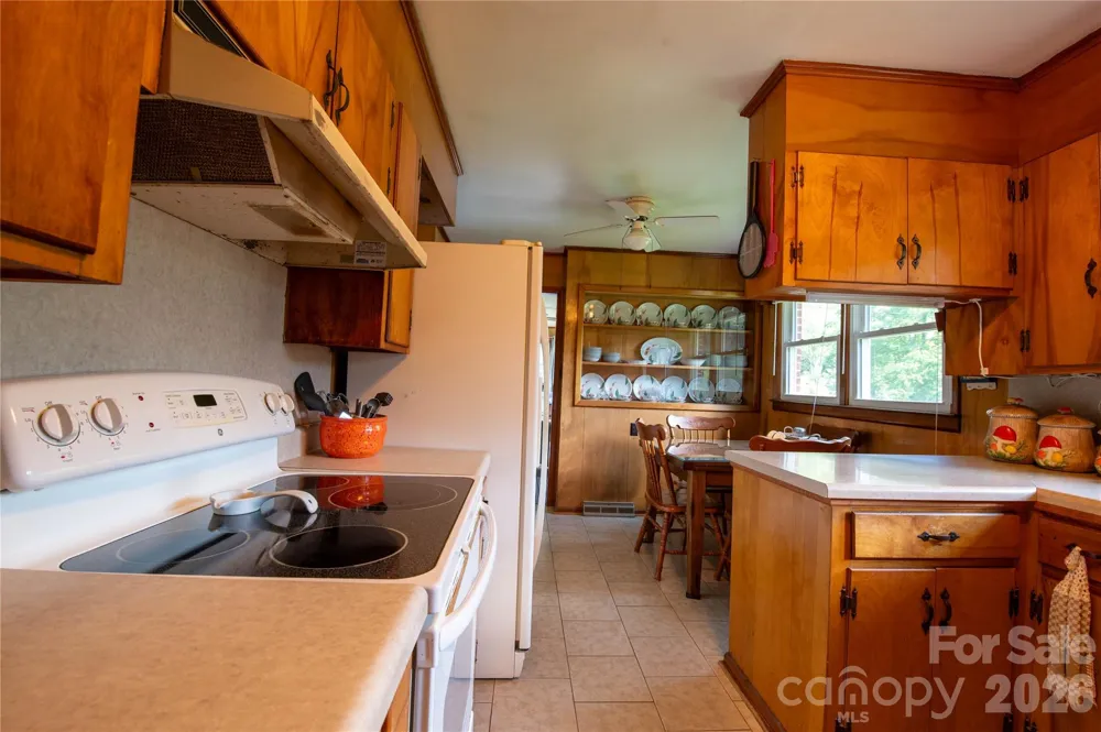 40 Double Island Road Burnsville, NC 28714