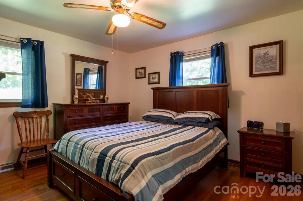 40 Double Island Road Burnsville, NC 28714