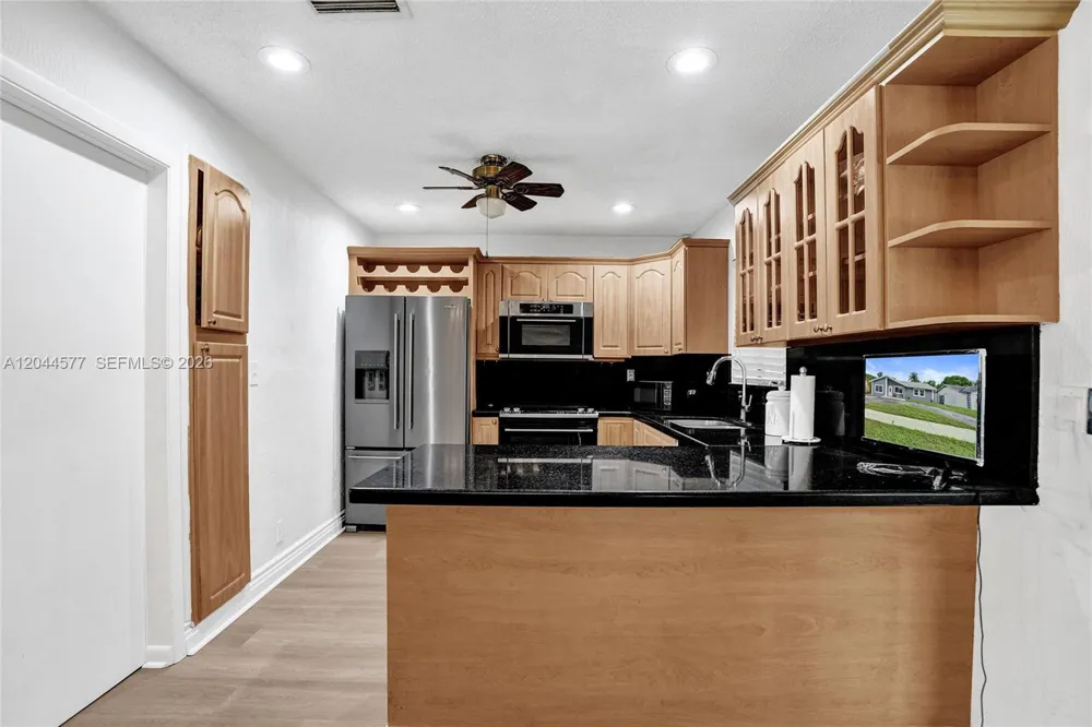 7812 SW 7th Pl North Lauderdale, FL 33068
