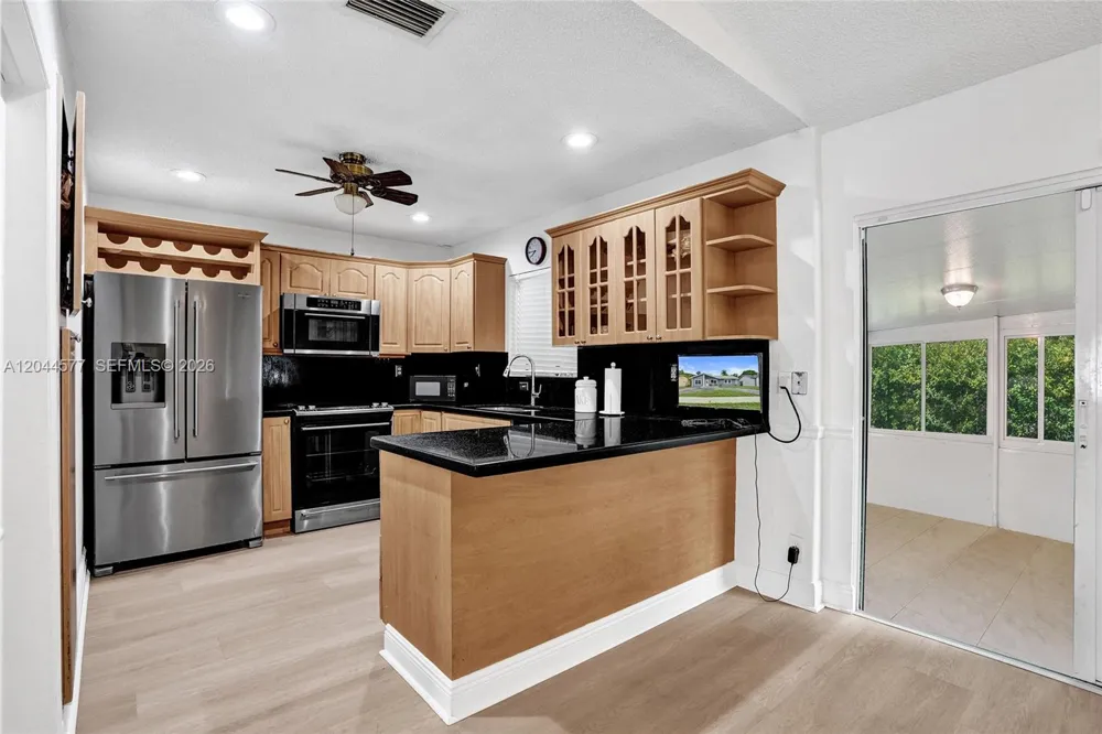 7812 SW 7th Pl North Lauderdale, FL 33068