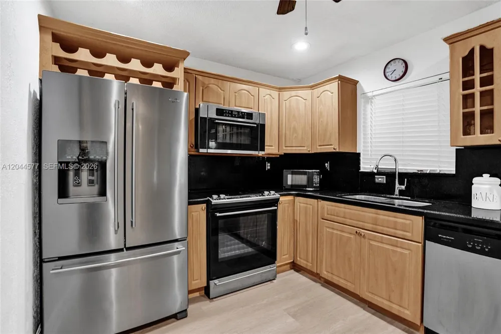 7812 SW 7th Pl North Lauderdale, FL 33068