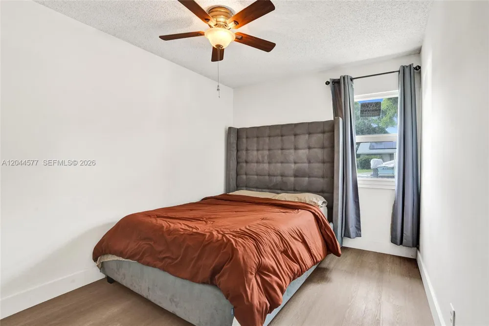 7812 SW 7th Pl North Lauderdale, FL 33068