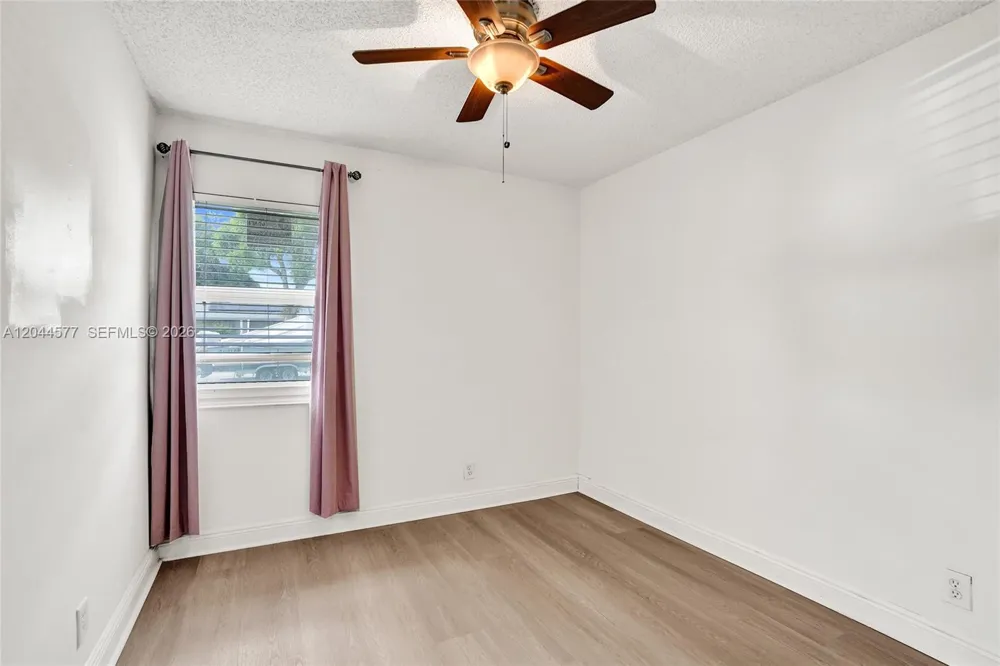 7812 SW 7th Pl North Lauderdale, FL 33068
