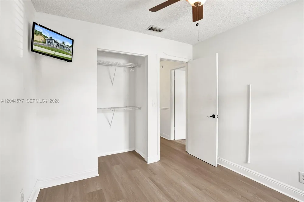 7812 SW 7th Pl North Lauderdale, FL 33068