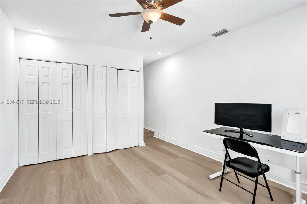 7812 SW 7th Pl North Lauderdale, FL 33068