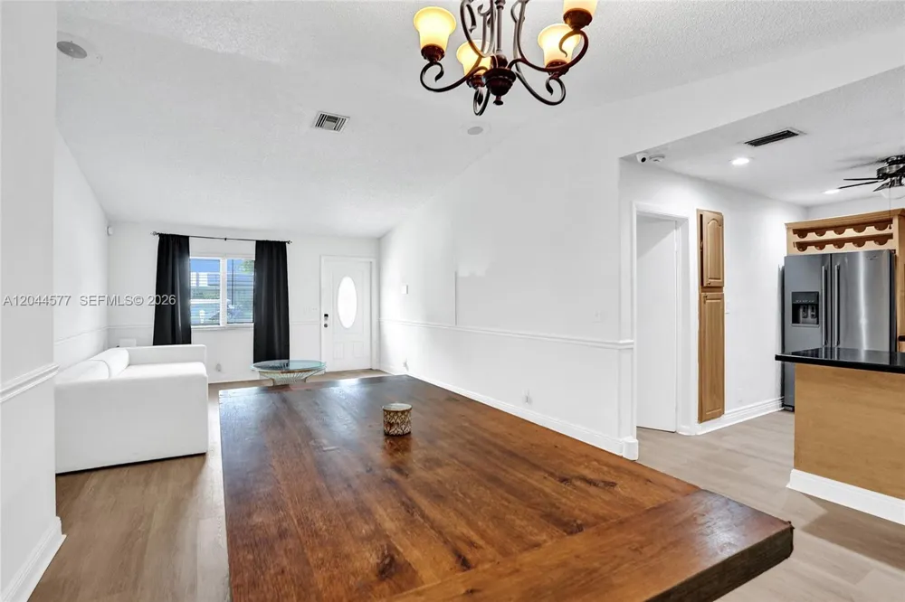 7812 SW 7th Pl North Lauderdale, FL 33068