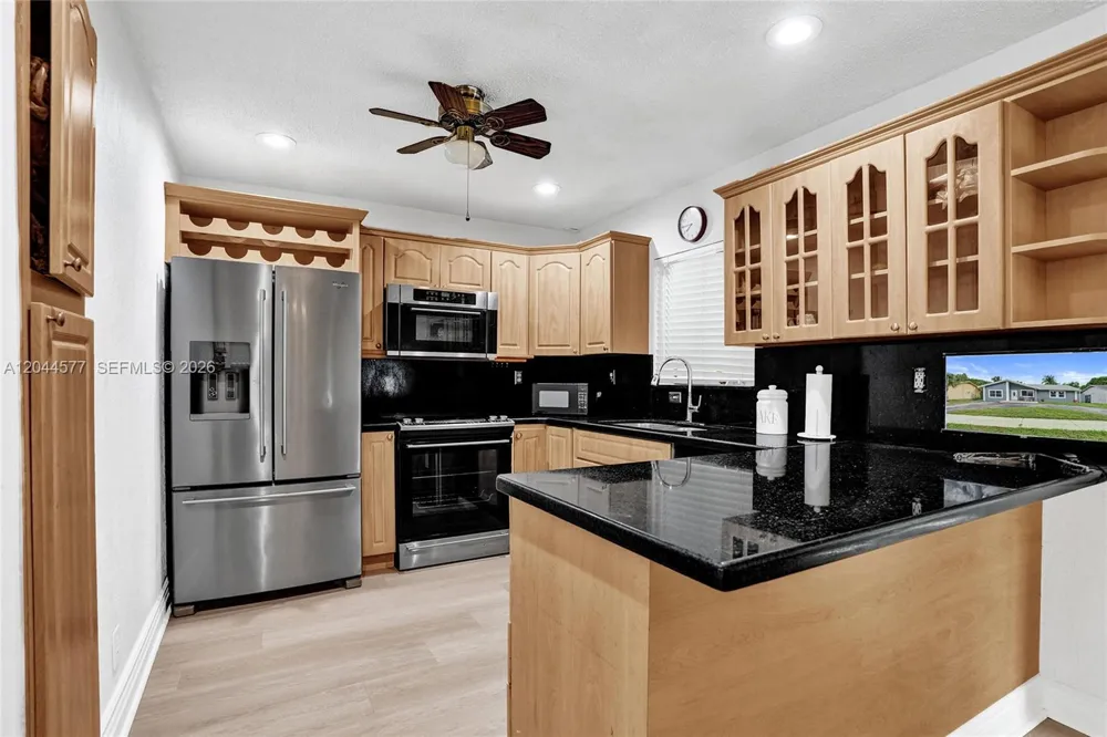 7812 SW 7th Pl North Lauderdale, FL 33068