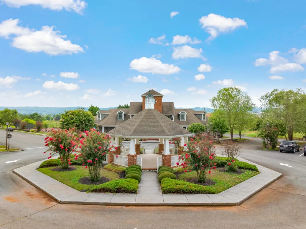922 Stratford Avenue Sweetwater, TN 37874
