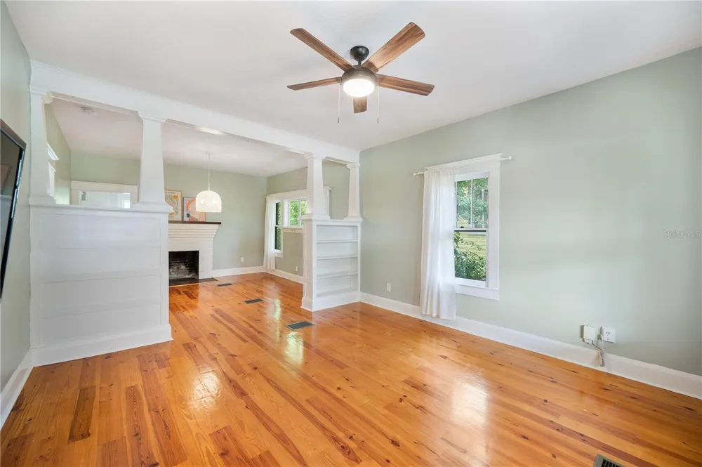 817 E LIME STREET Lakeland, FL 33801