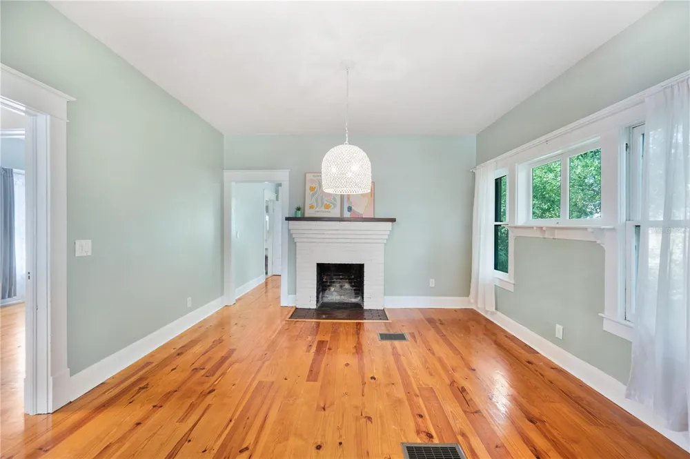817 E LIME STREET Lakeland, FL 33801