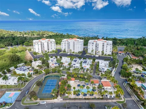 324 CALLE OLIVINE #324