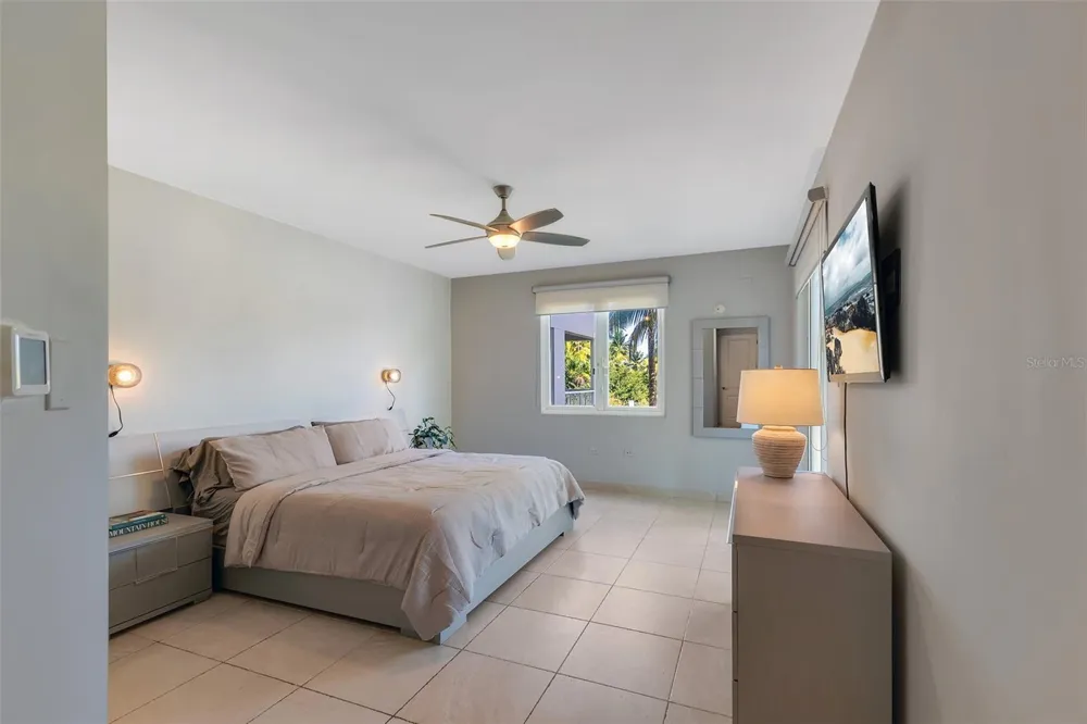 324 CALLE OLIVINE #324 Vega Alta, PR 00692