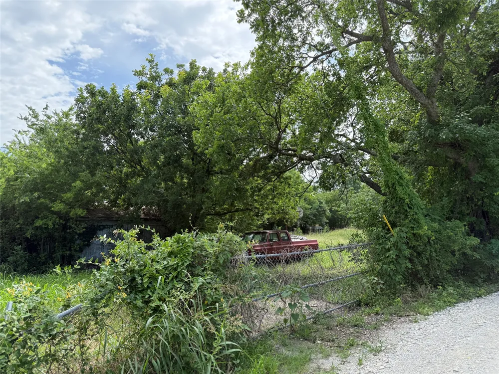 11152 Metz Road Sanger, TX 76266