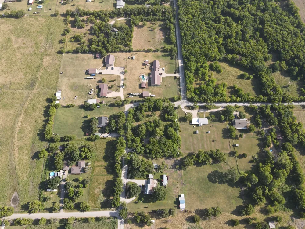 11152 Metz Road Sanger, TX 76266
