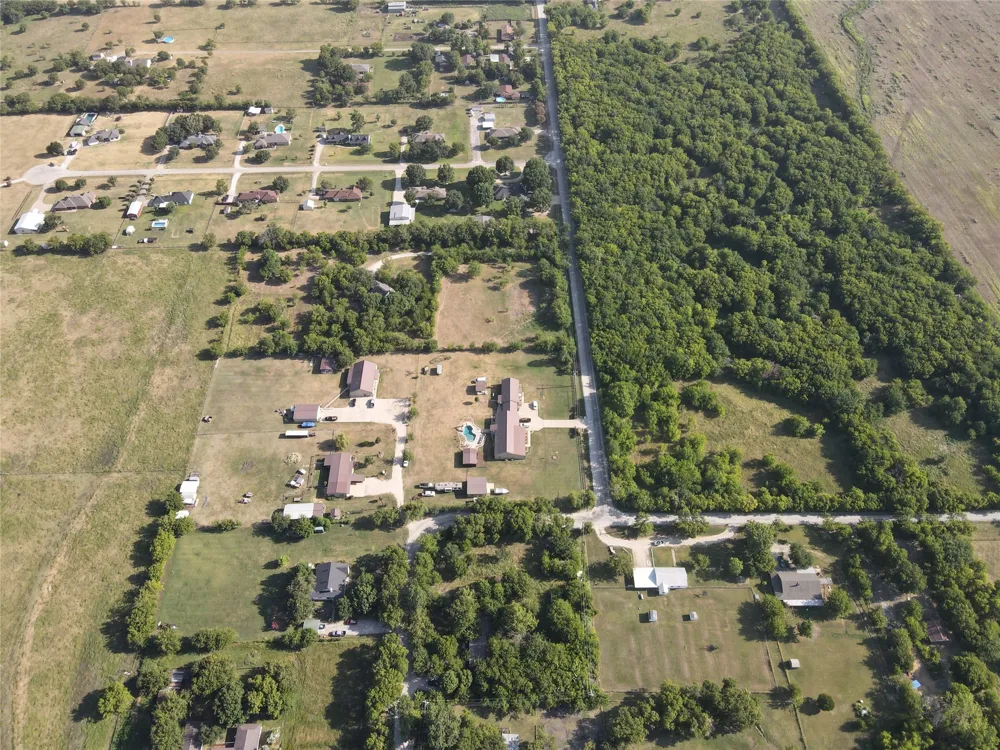 11152 Metz Road Sanger, TX 76266