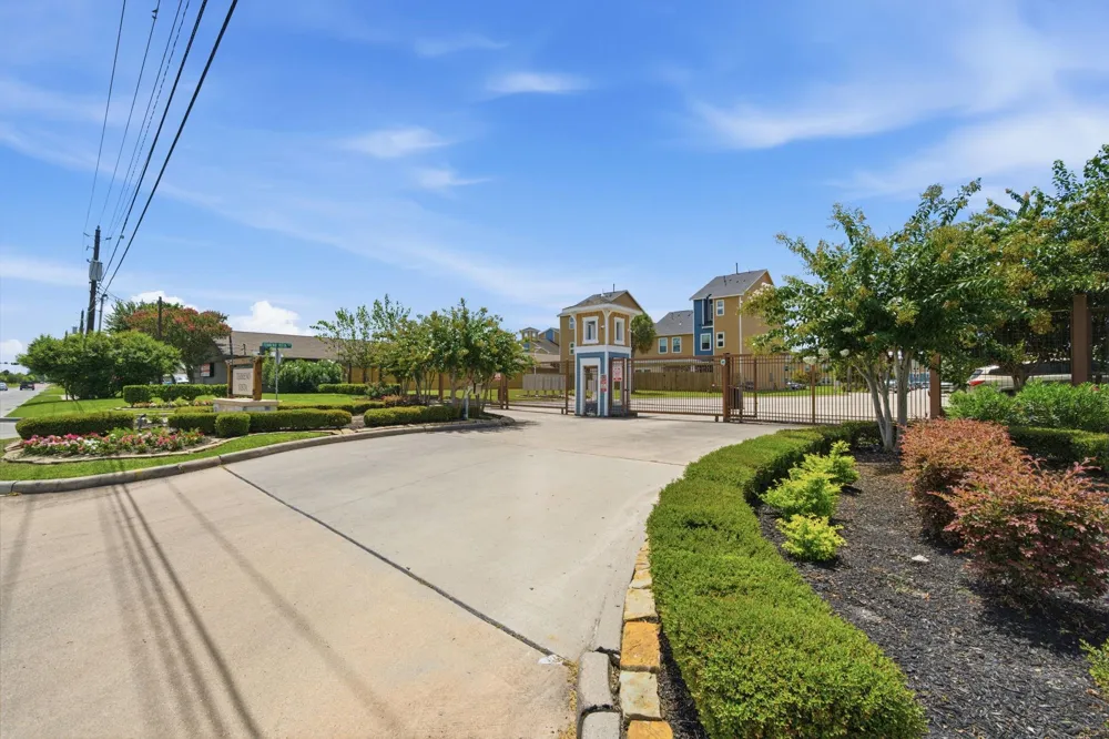 3607 Vineyard Lane Pasadena, TX 77504
