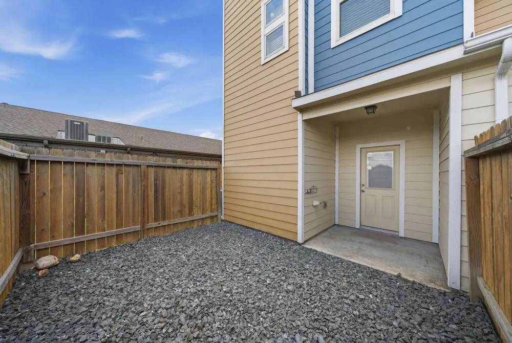 3607 Vineyard Lane Pasadena, TX 77504