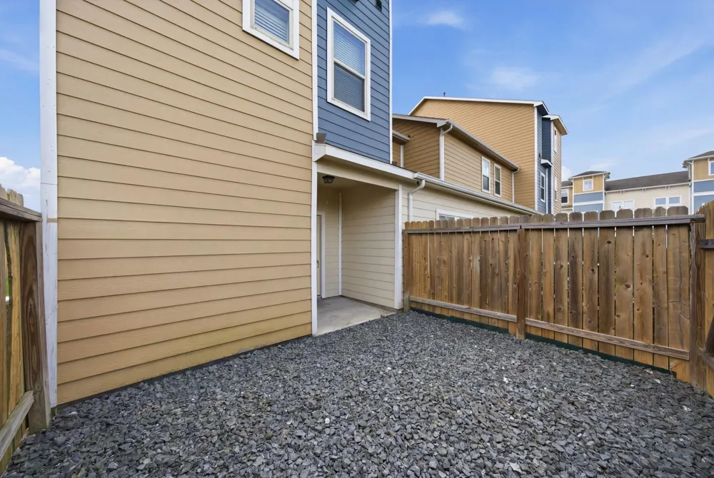 3607 Vineyard Lane Pasadena, TX 77504
