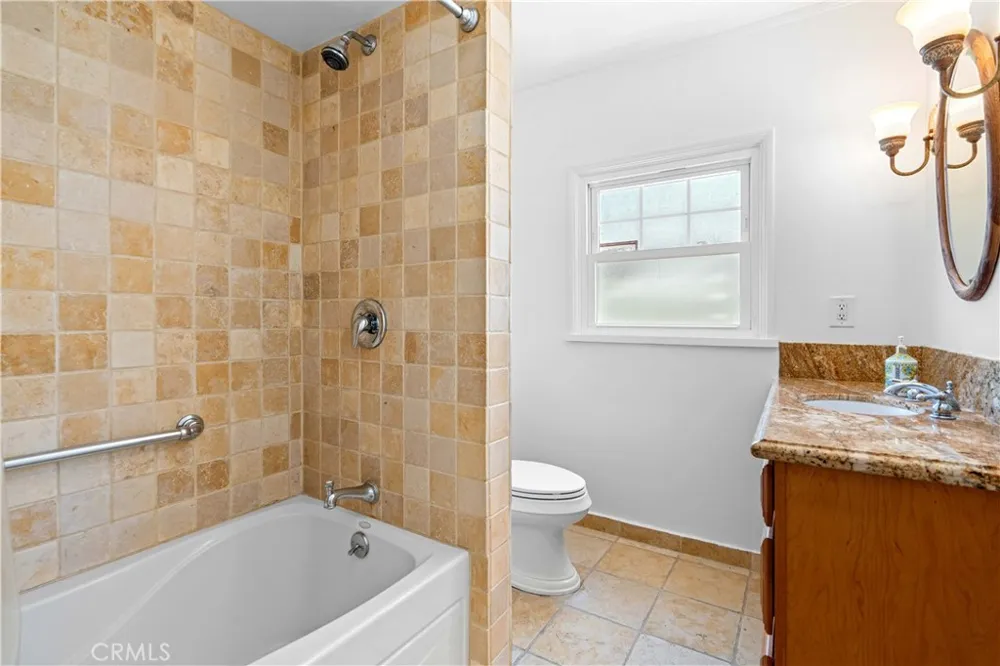 4040 East Boulevard Mar Vista, CA 90066