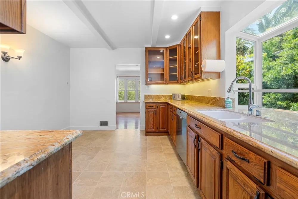 4040 East Boulevard Mar Vista, CA 90066