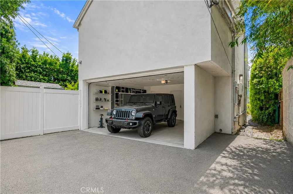 4040 East Boulevard Mar Vista, CA 90066