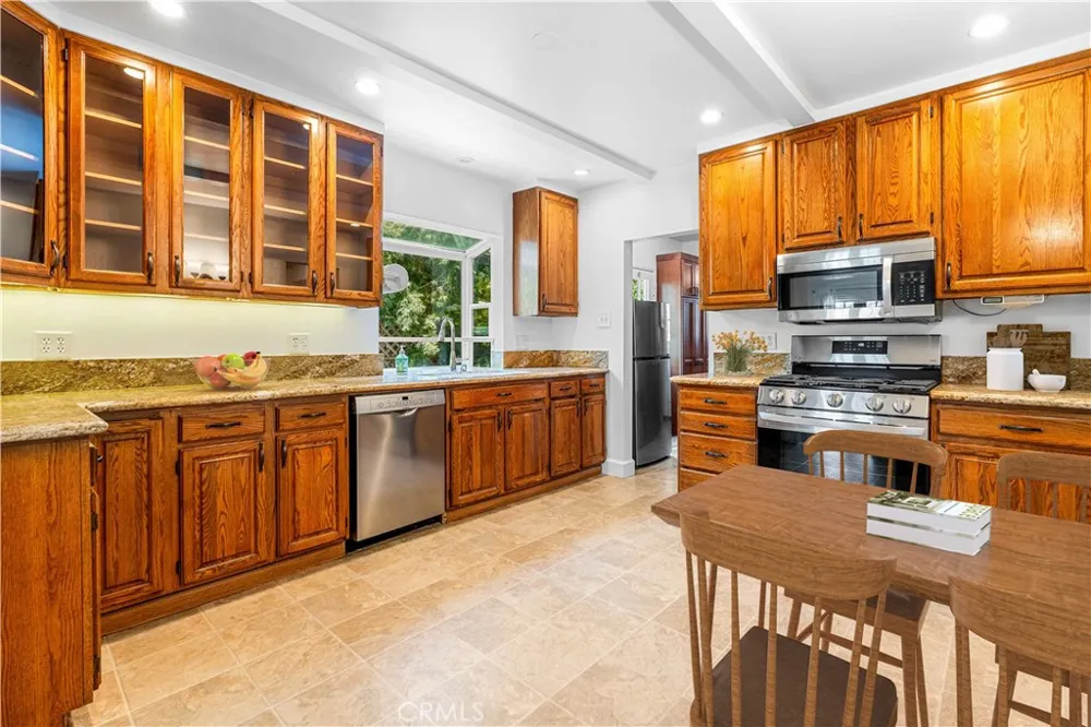 4040 East Boulevard Mar Vista, CA 90066