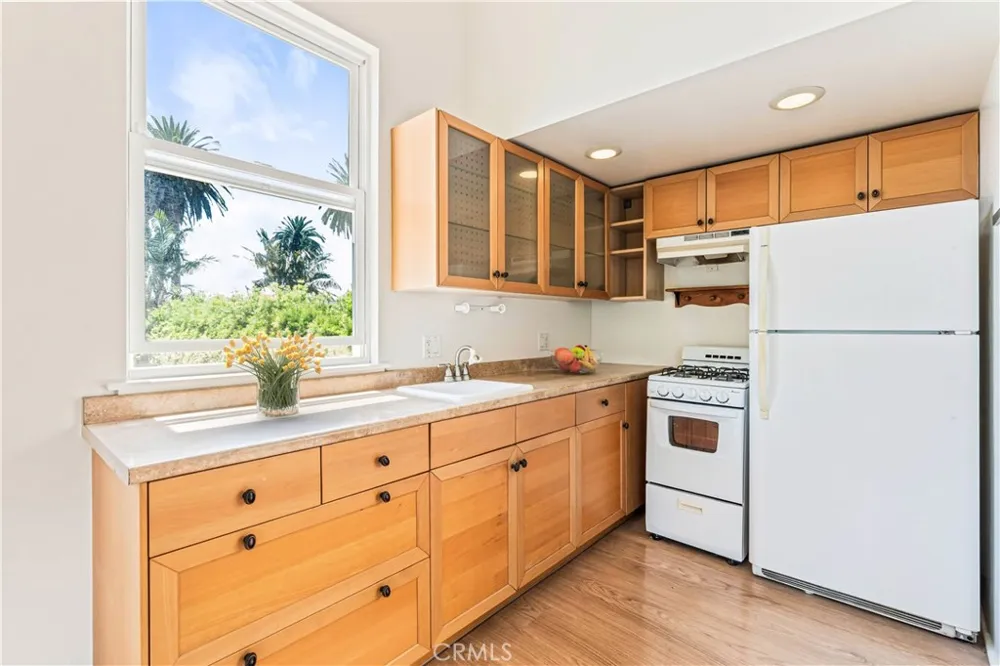 4040 East Boulevard Mar Vista, CA 90066