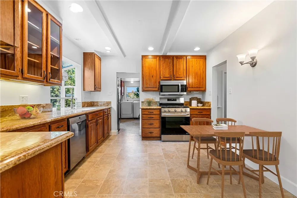4040 East Boulevard Mar Vista, CA 90066
