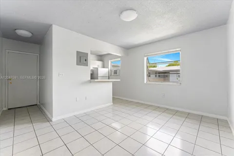 3255 W Flagler St #1-20