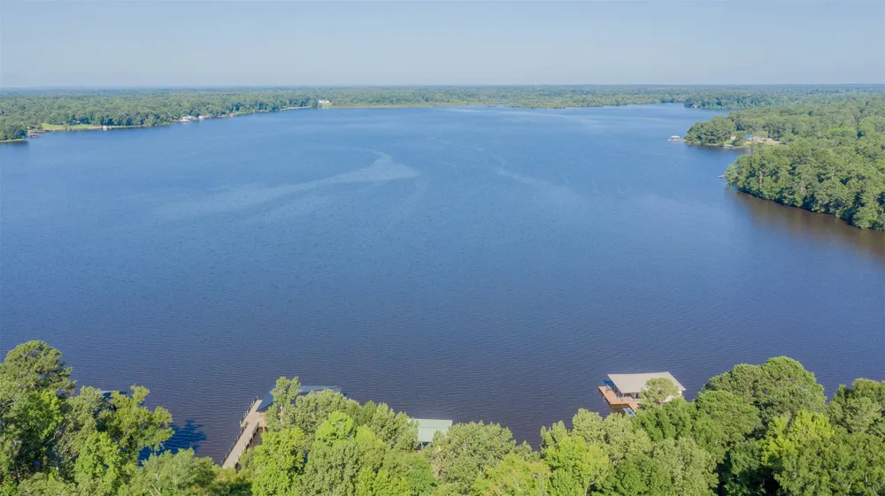 111 Oak Leaf Trail Benton, LA 71006