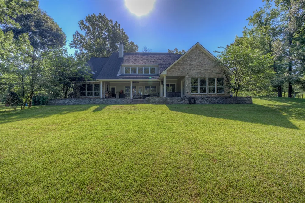111 Oak Leaf Trail Benton, LA 71006