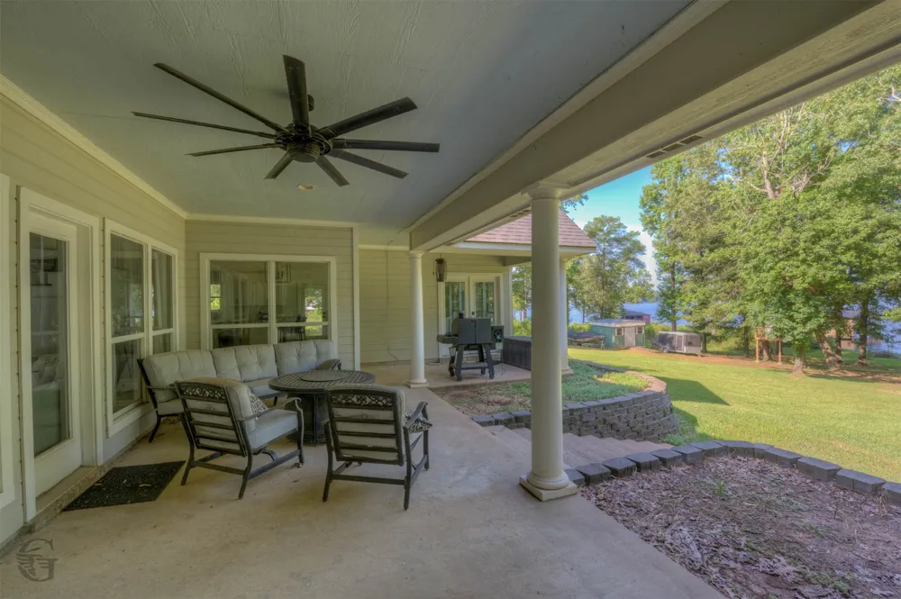 111 Oak Leaf Trail Benton, LA 71006