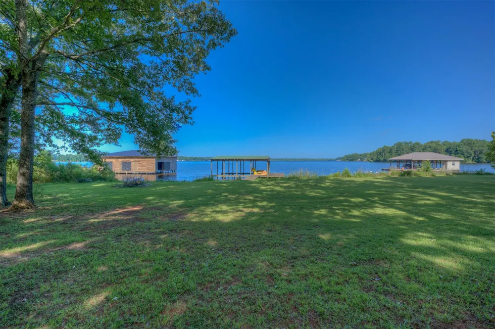 111 Oak Leaf Trail Benton, LA 71006