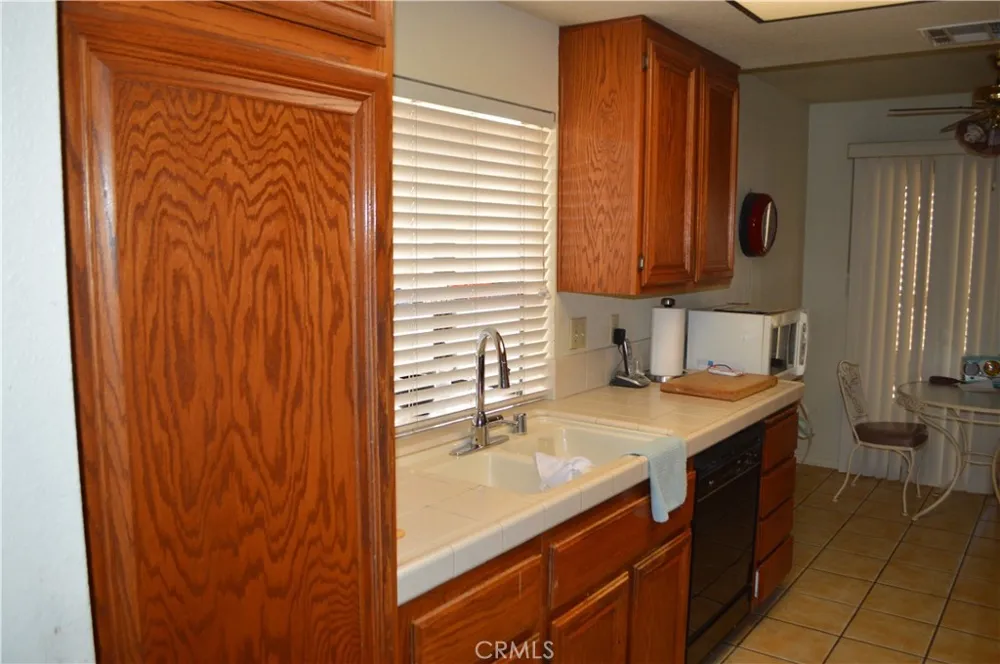 2935 W Fruitvale Hemet, CA 92545