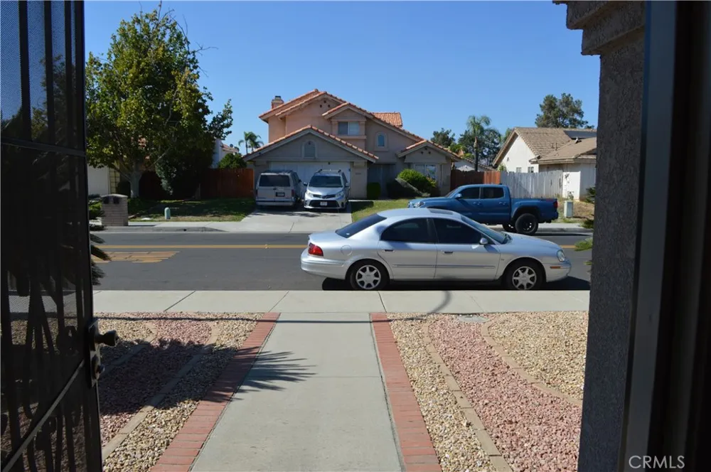 2935 W Fruitvale Hemet, CA 92545