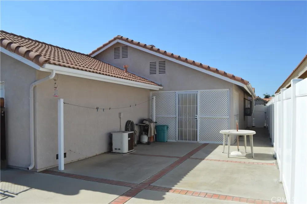2935 W Fruitvale Hemet, CA 92545