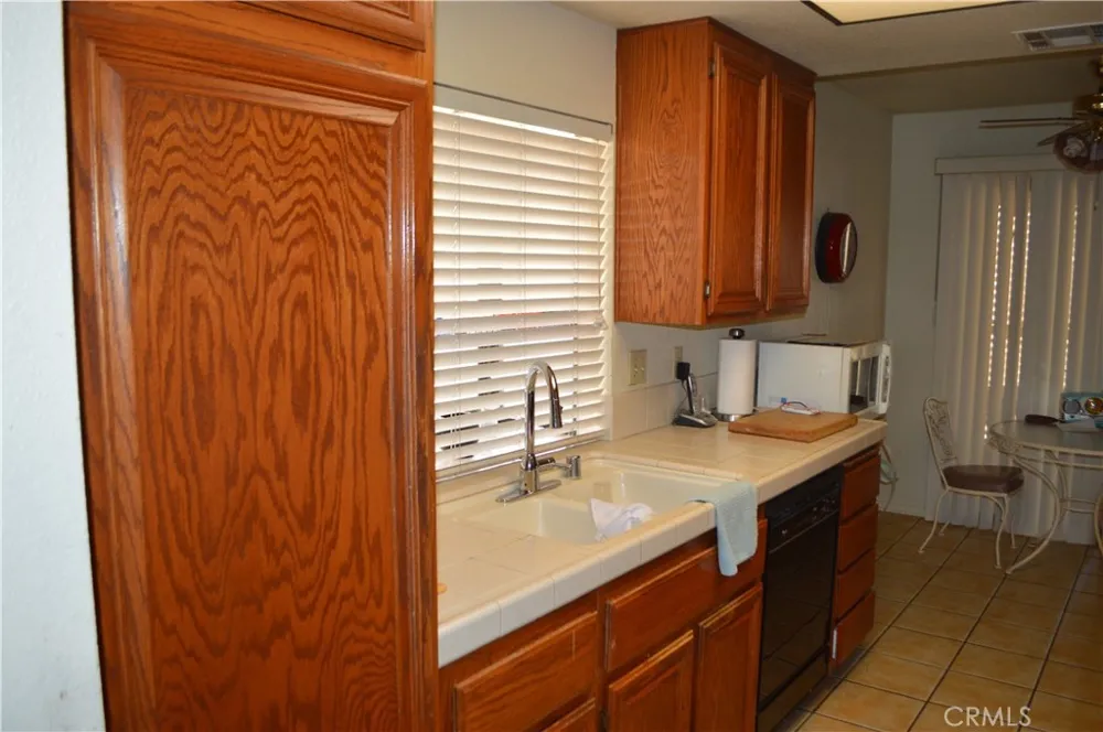 2935 W Fruitvale Hemet, CA 92545