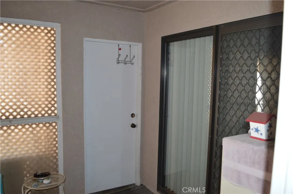 2935 W Fruitvale Hemet, CA 92545