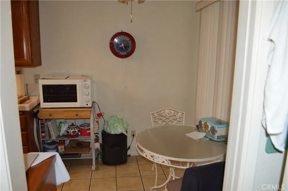 2935 W Fruitvale Hemet, CA 92545