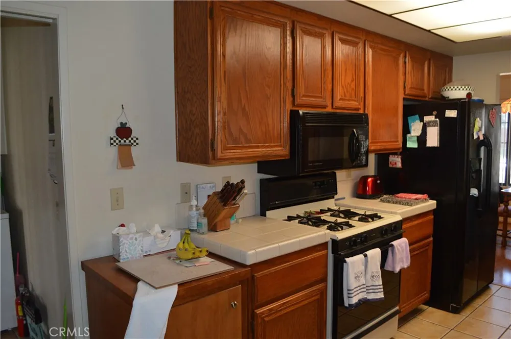2935 W Fruitvale Hemet, CA 92545