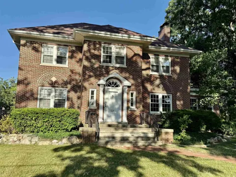 654 First Street