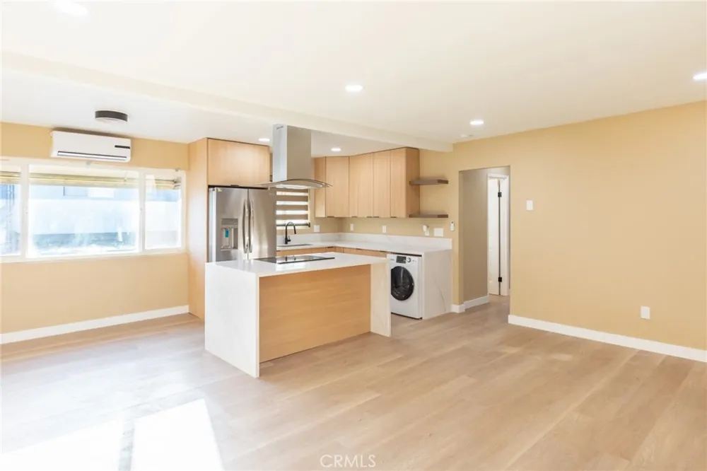 3960 Arizona Street #8 San Diego, CA 92104